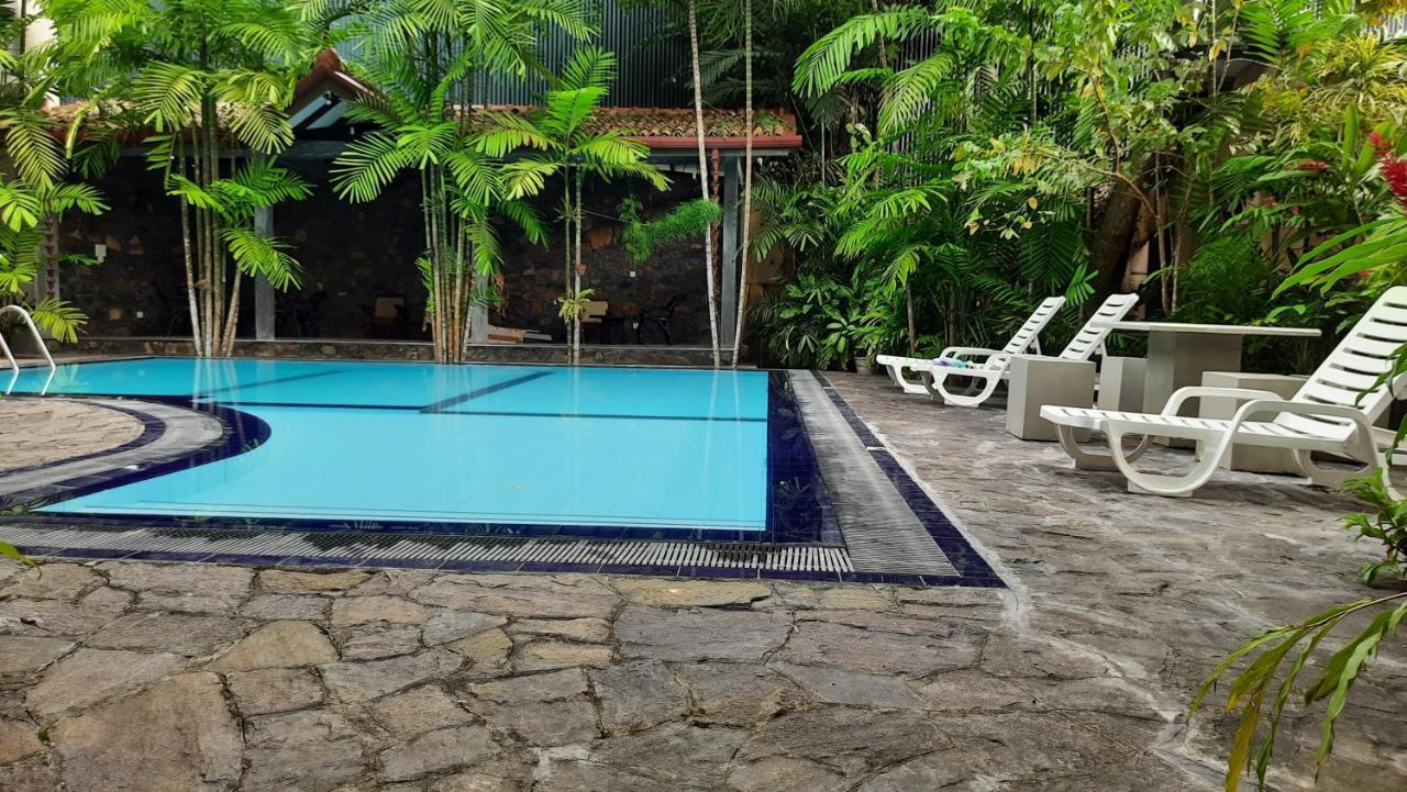 Hotel Nirmala