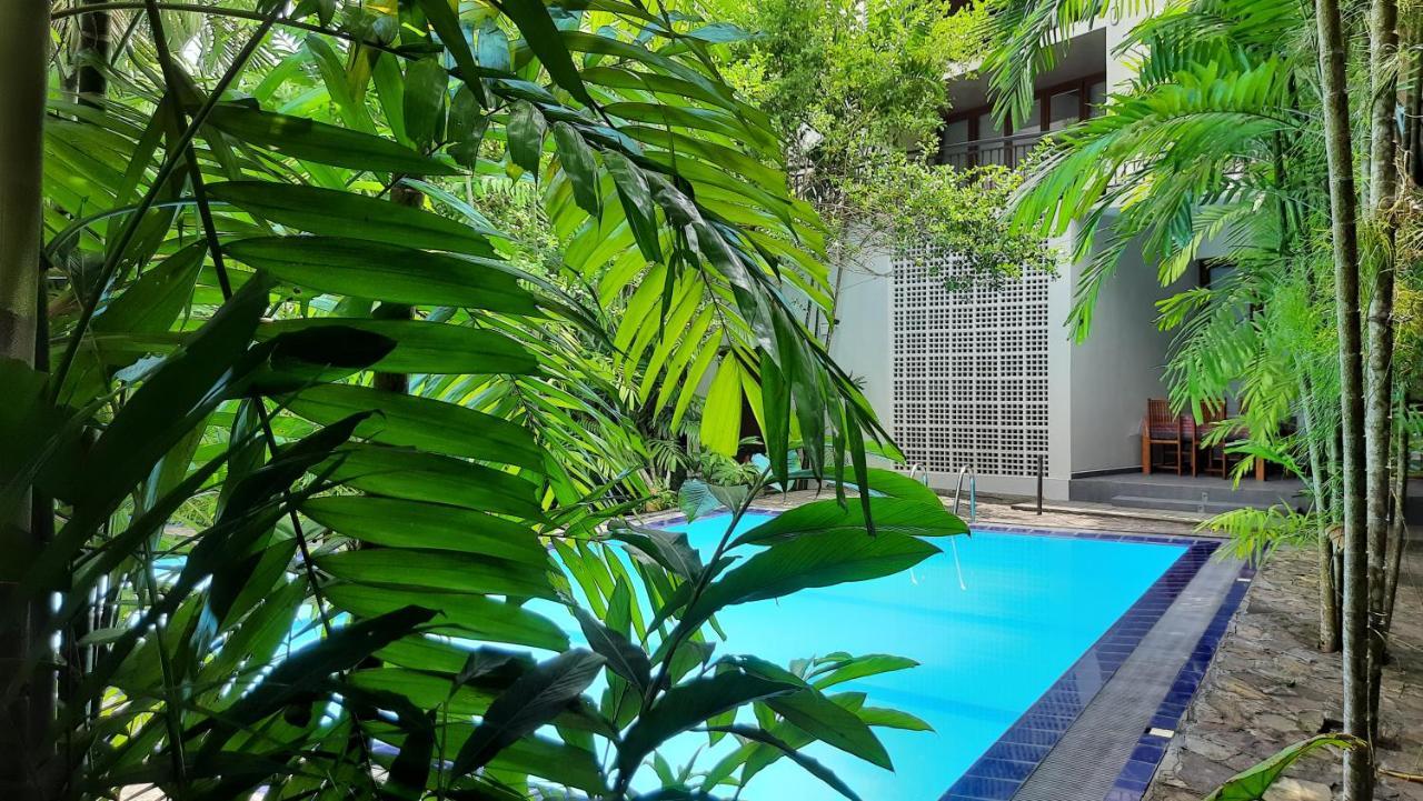 Nirmala Hotel 3*