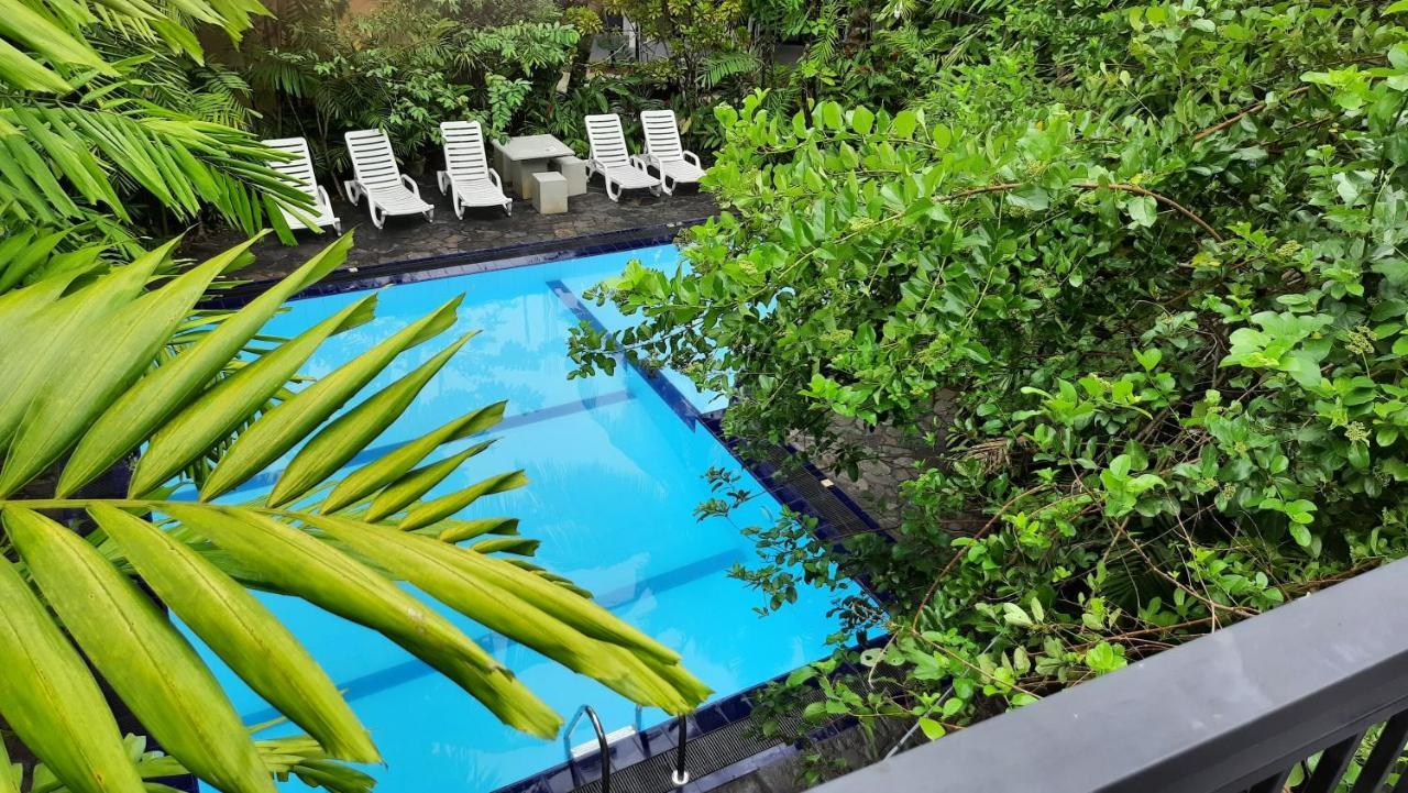 Hotel Nirmala