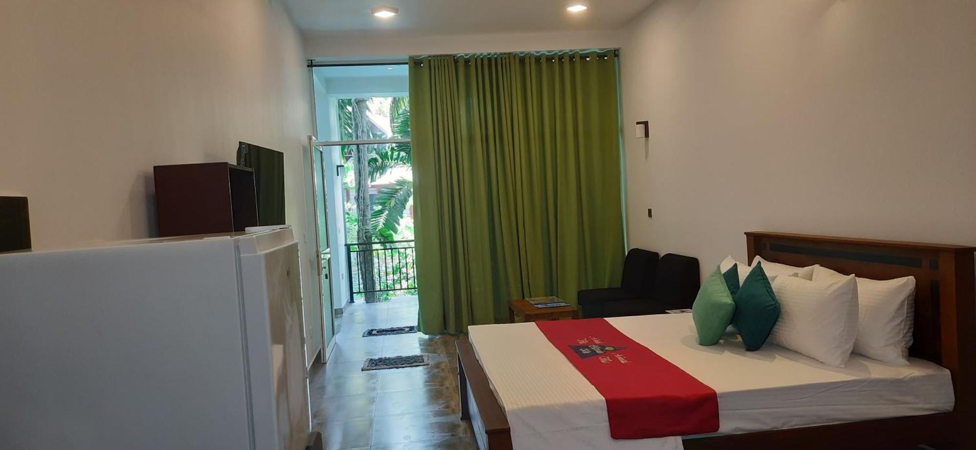 Nirmala Hotel 3*